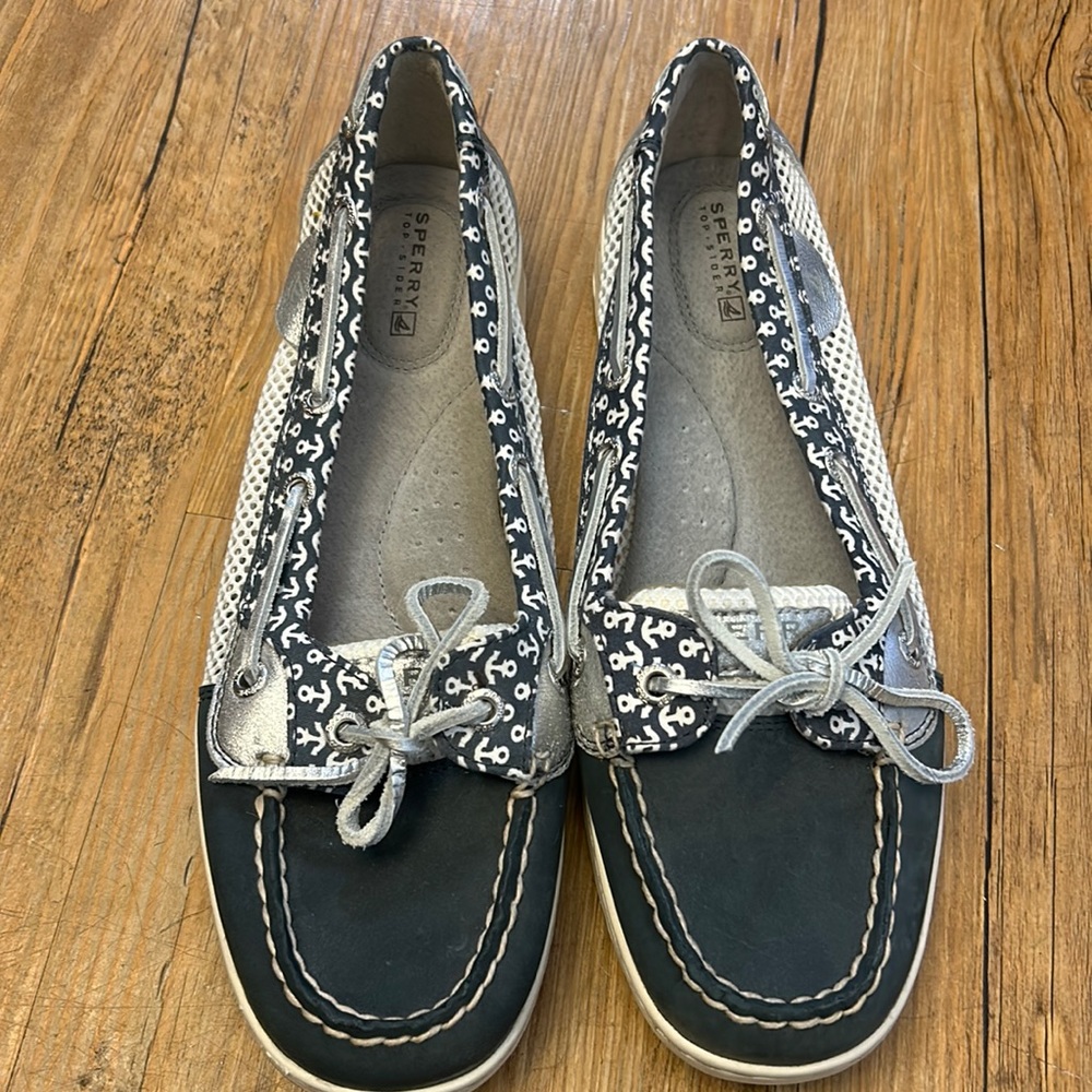 Sperry Women’s Shoes Size 9 Like New